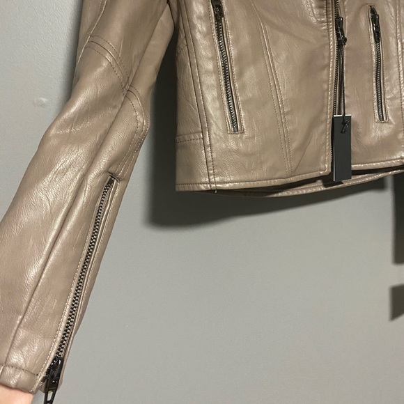 Blank NYC Meant to Be Moto Jacket with Removable Hood - Picture 5 of 6